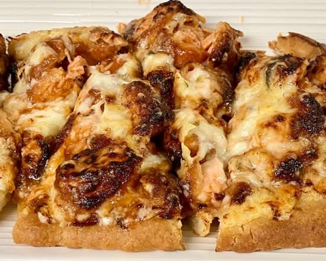 Buffalo Chick Flatbread.